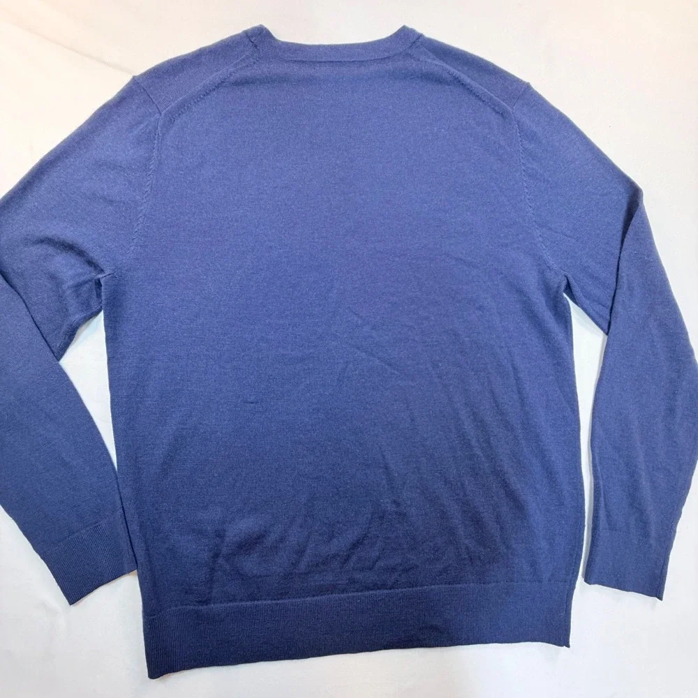 Banana Republic 100% Merino Wool Sweater Mens M Blue Crew Neck Lightweight